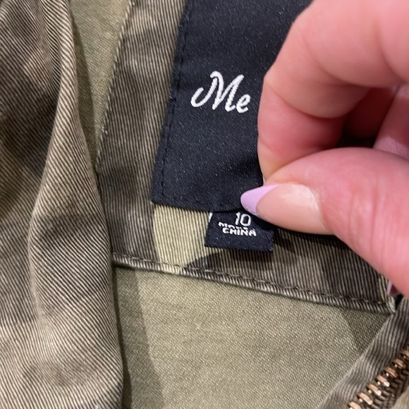 Me Jane Girls Green Camo Jacket Full Zip Size 10 - Picture 6 of 6